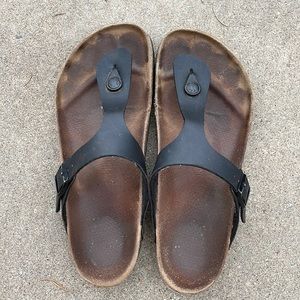 Black Gizeh Birkenstocks size 39